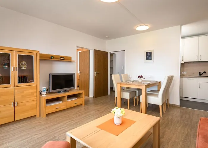 公寓 Rheinblick - A1208 By Interhome 兰施泰因